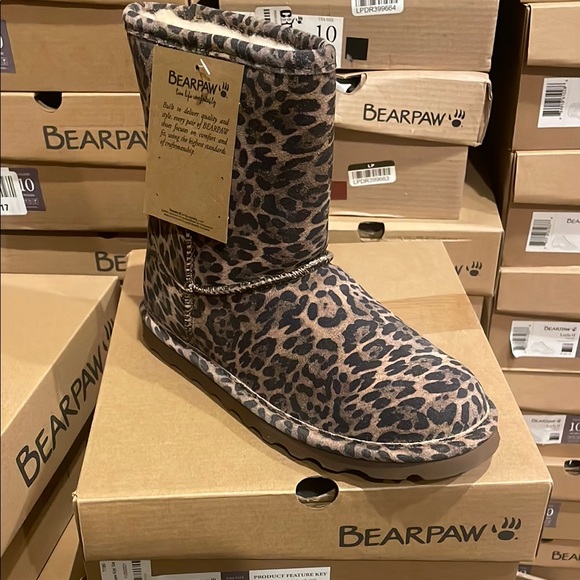 BearPaw Other - Youth Bearpaw Elle Exotic Size 4